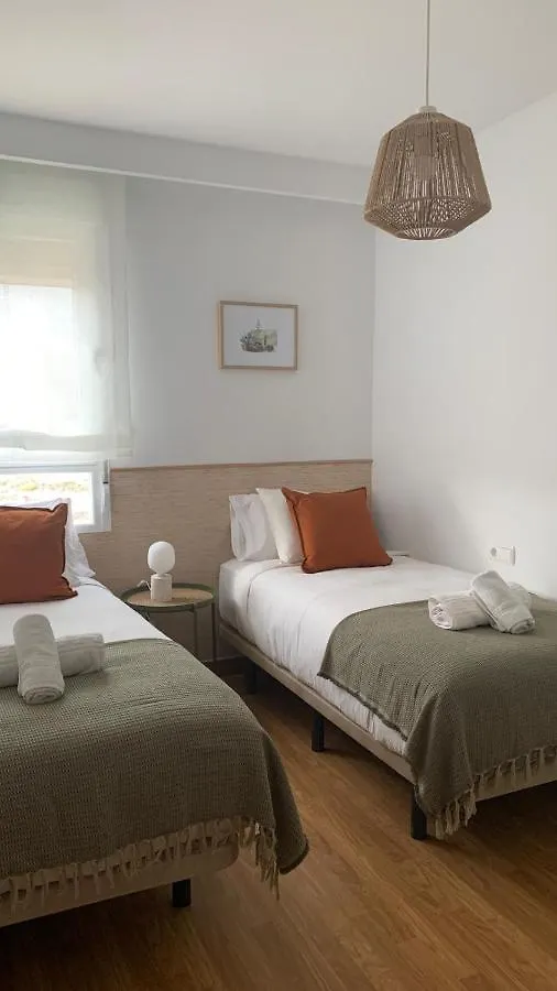 Apartment Paddle & Tennis Courts And Swimming Pool Los Cristianos 아로나 0*,  스페인